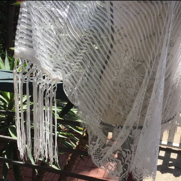 NEW Bohemian  White Fringe Kimono - Picture 7 of 8